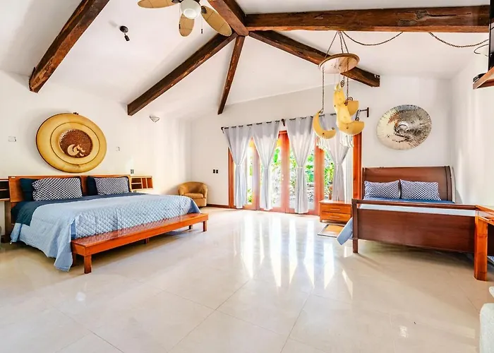 Pousada Con Piscina Y Acceso A Laguna Yalku, *