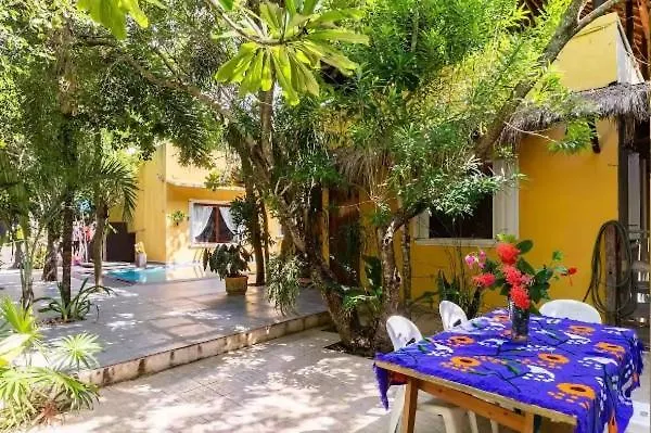 Con Piscina Y Acceso A Laguna Yalku, *